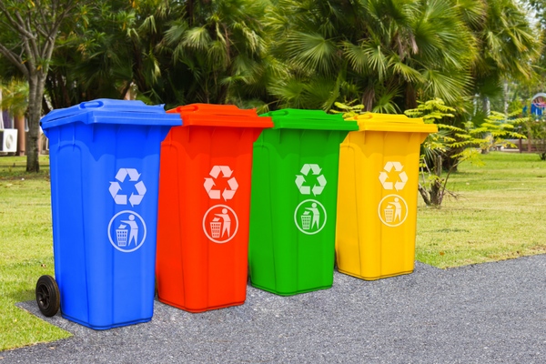 latas de lixo reciclavel - separação de resíduos